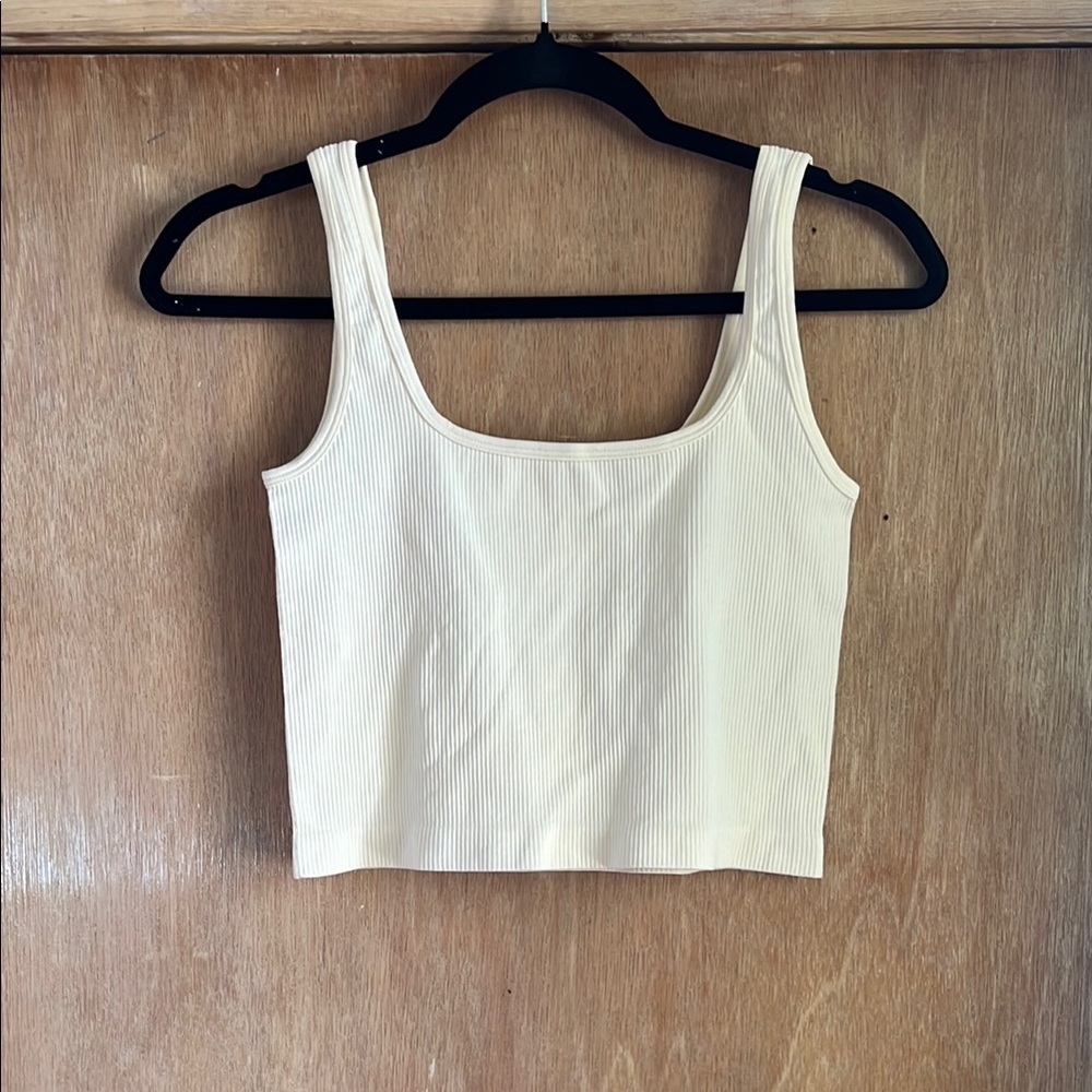 OQQ Cream Ribbed Woman’s Cropped Tank Top